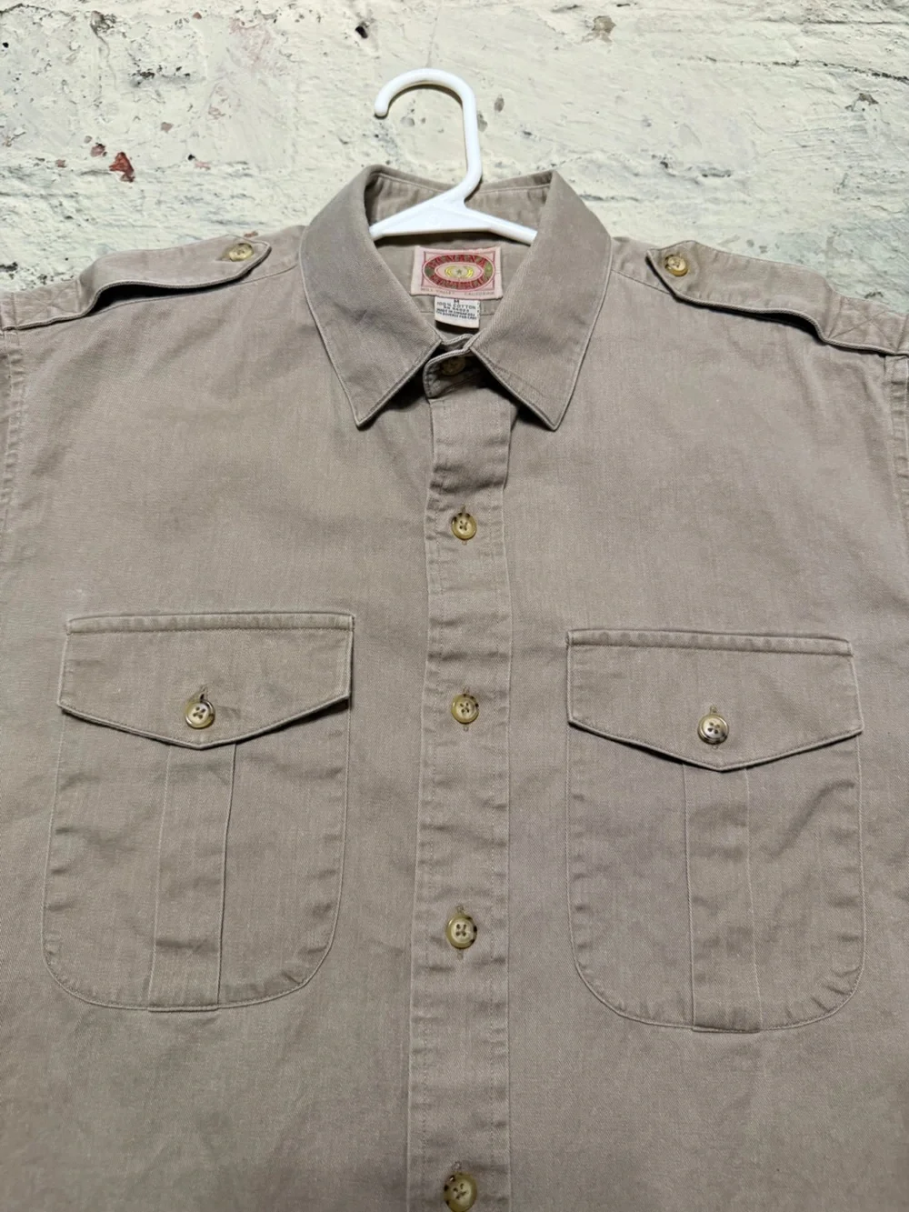 Banana Republic Mill Valley California Men's Beige B-Down Utility Safari Shirt